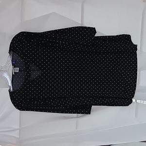 Catherines 2x petite black and white dotted knit top with 3/4 sleeves.